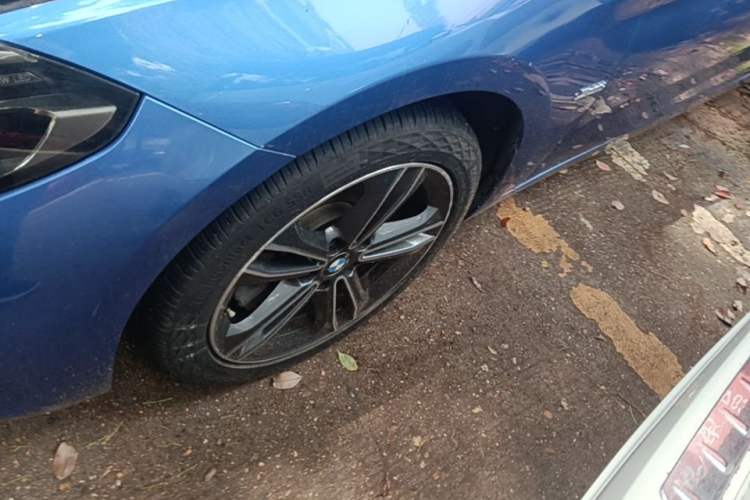 Used BMW 1 Series 2017 118i Sport Edition Left Front Wheel Hub