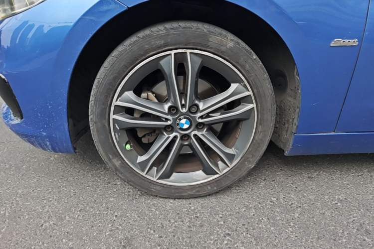 Used BMW 1 Series 2017 118i Sport Edition Left Front Wheel Hub