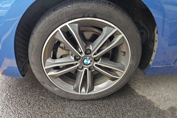 Used BMW 1 Series 2017 118i Sport Edition Left Front Wheel Hub