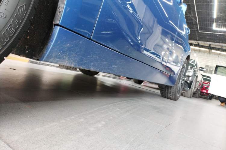 Used BMW 1 Series 2017 118i Sport Edition Left Side Sill