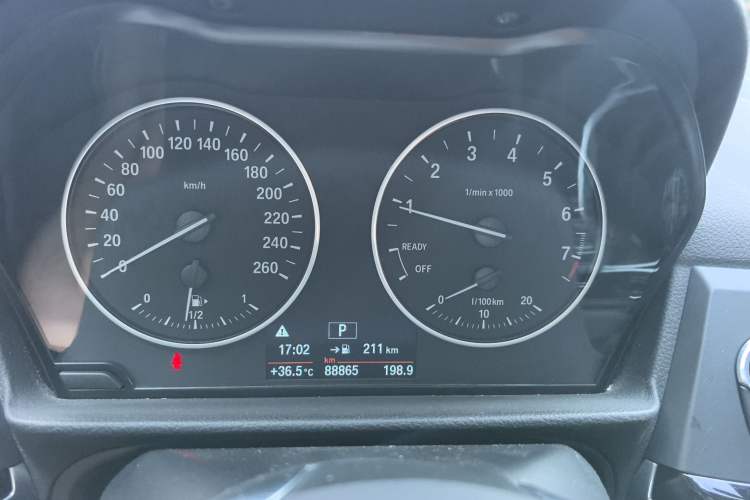 Used BMW 1 Series 2017 118i Sport Edition Odometer Close Up