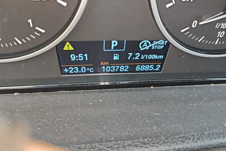 Used BMW 1 Series 2017 118i Sport Edition Odometer Close Up