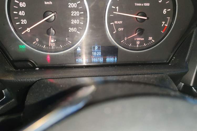 Used BMW 1 Series 2017 120i Design Package Model Odometer Close Up