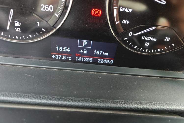 Used BMW 1 Series 2017 118i Sport Edition Odometer Close Up