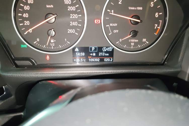 Used BMW 1 Series 2017 118i Sport Edition Odometer Close Up