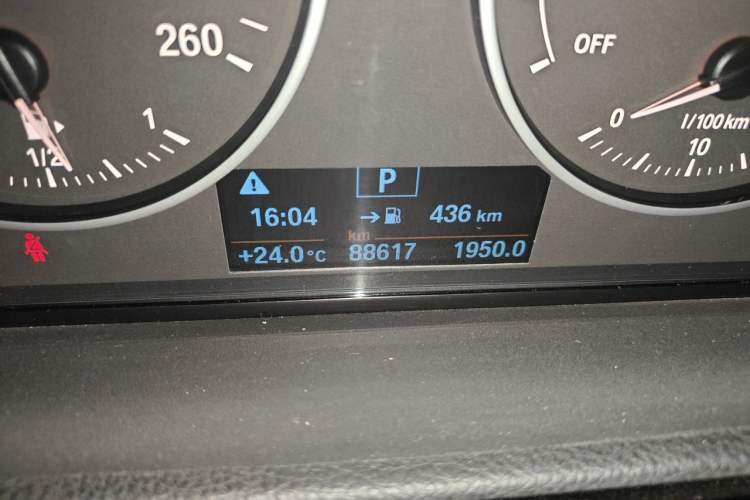 Used BMW 1 Series 2017 118i Sport Edition Odometer Close Up