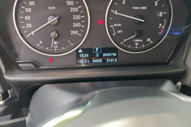Used BMW 1 Series 2017 118i Sport Edition Odometer Close Up