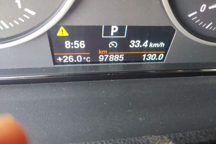 Used BMW 1 Series 2017 118i Fashion Model Odometer Close Up