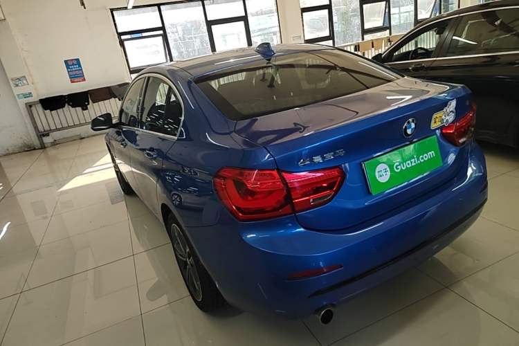 Used BMW 1 Series 2017 118i Sport Edition Rear Left 45 Deg