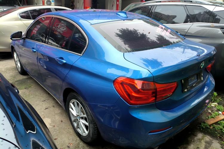 Used BMW 1 Series 2017 118i Fashion Model Rear Left 45 Deg