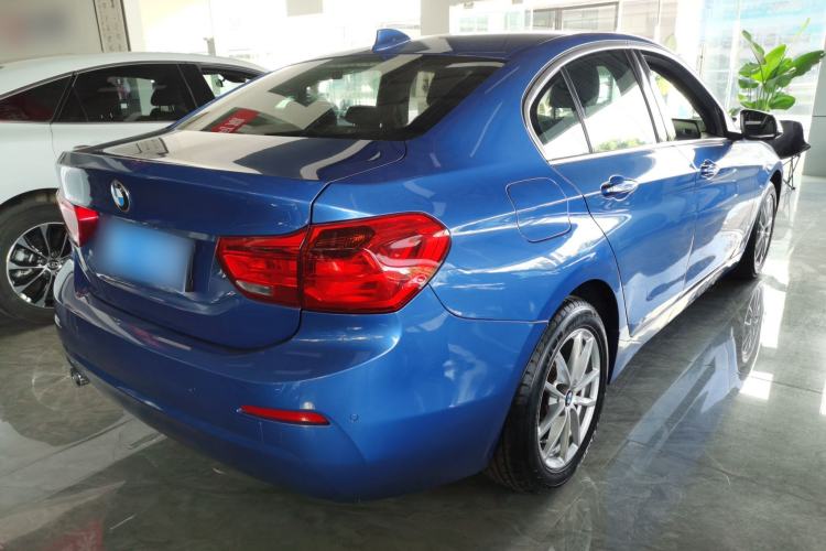 Used BMW 1 Series 2017 118i Fashion Model Rear Right 45 Deg