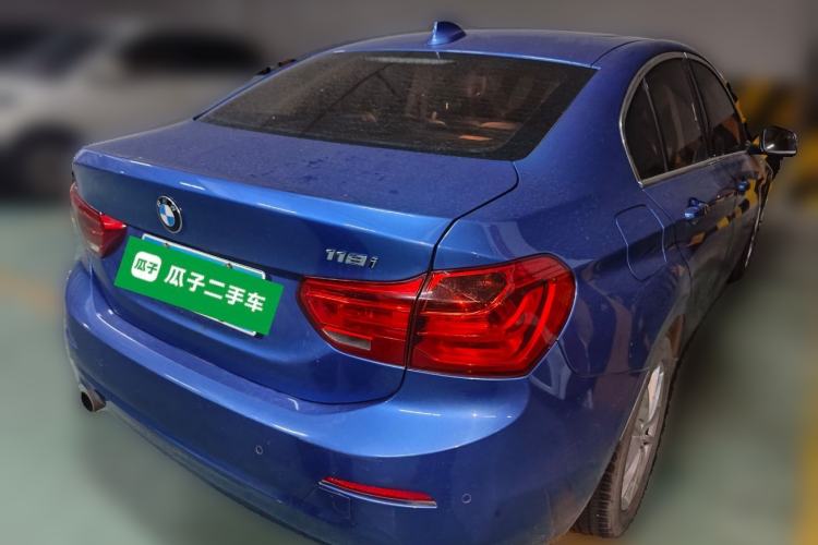 Used BMW 1 Series 2017 118i Fashion Model Rear Right 45 Deg