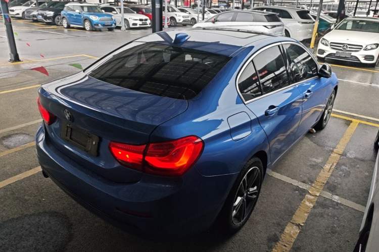 Used BMW 1 Series 2017 118i Sport Edition Rear Right 45 Deg