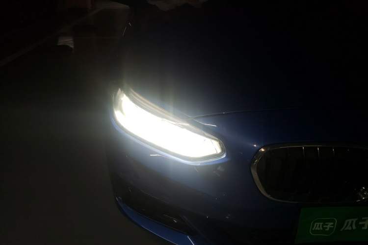 Used BMW 1 Series 2017 120i Design Package Model Right Front Headlight