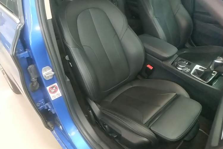 Used BMW 1 Series 2017 125i Sport Model Right Front Seat