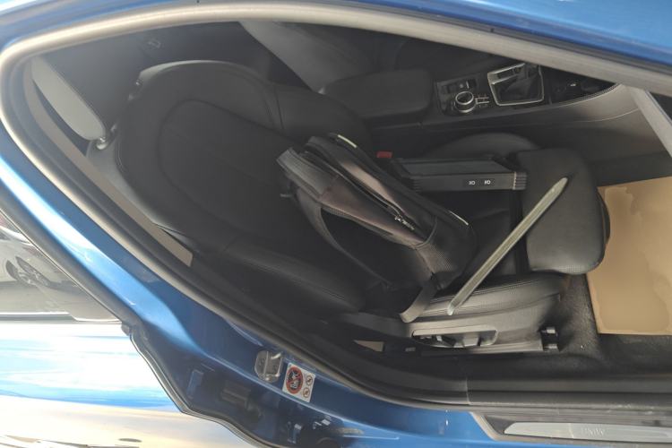 Used BMW 1 Series 2017 118i Design Package Model Right Front Seat