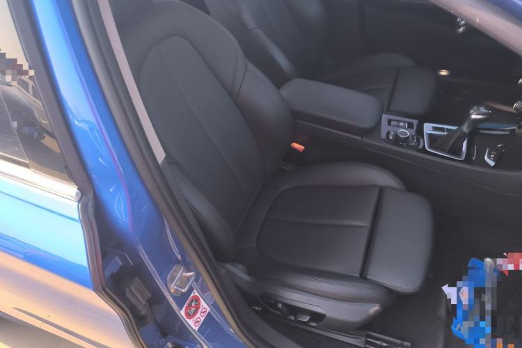 Used BMW 1 Series 2017 118i Sport Edition Right Front Seat