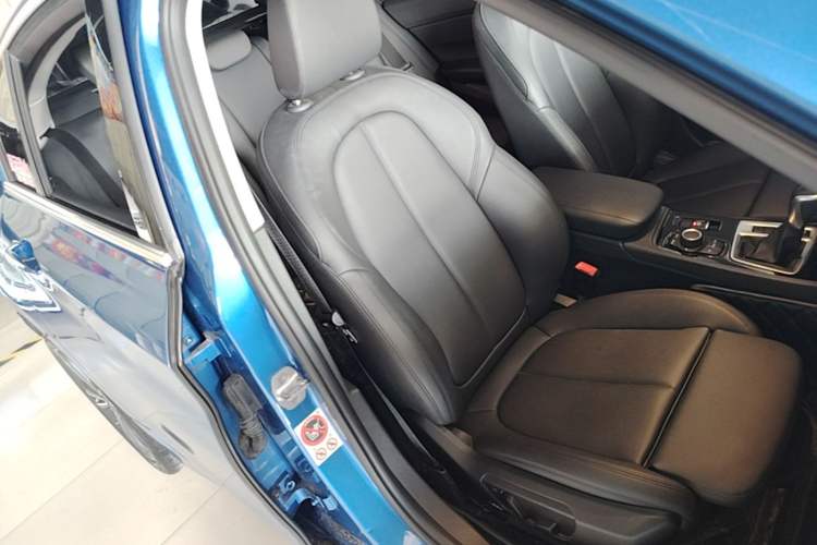 Used BMW 1 Series 2017 118i Sport Edition Right Front Seat