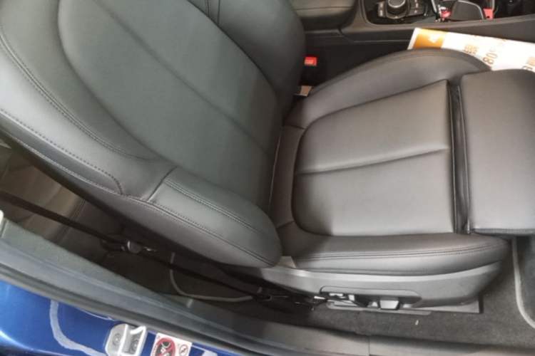 Used BMW 1 Series 2017 118i Sport Edition Right Front Seat