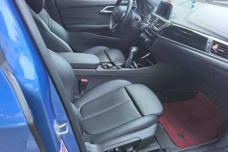 Used BMW 1 Series 2017 118i Sport Edition Right Front Seat