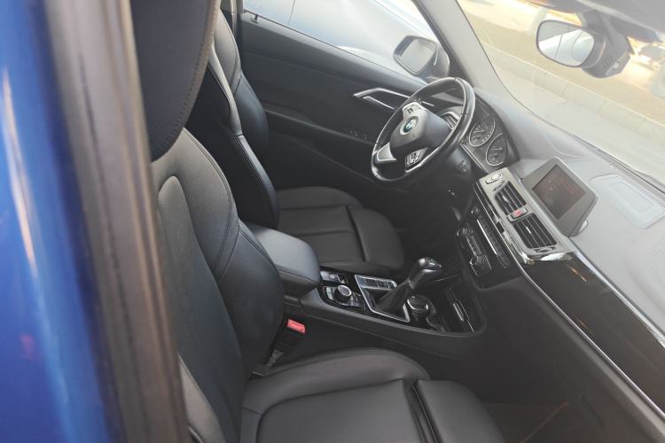 Used BMW 1 Series 2017 118i Sport Edition Right Front Seat