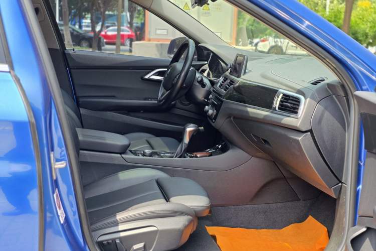 Used BMW 1 Series 2017 118i Sport Edition Right Front Seat