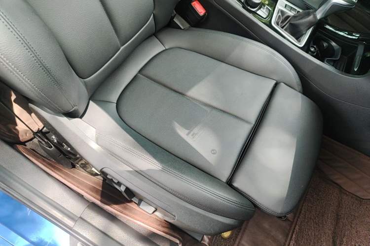 Used BMW 1 Series 2017 118i Sport Edition Right Front Seat