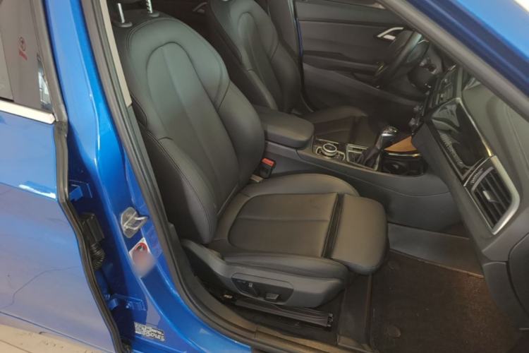 Used BMW 1 Series 2017 118i Sport Edition Right Front Seat