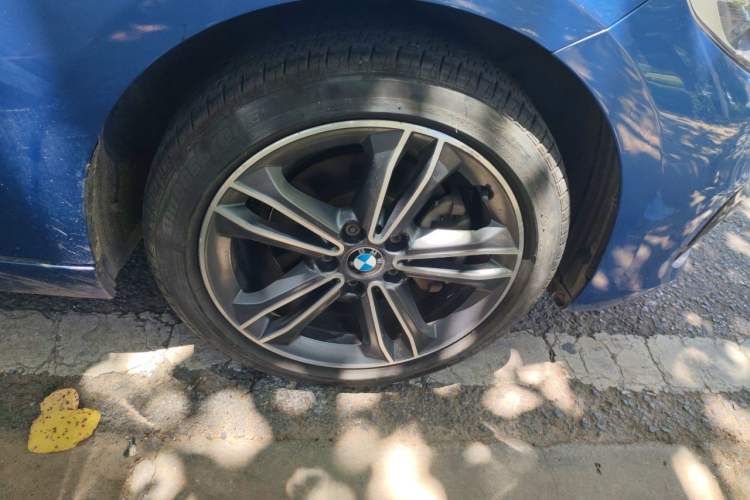 Used BMW 1 Series 2017 118i Sport Edition Right Front Wheel Hub
