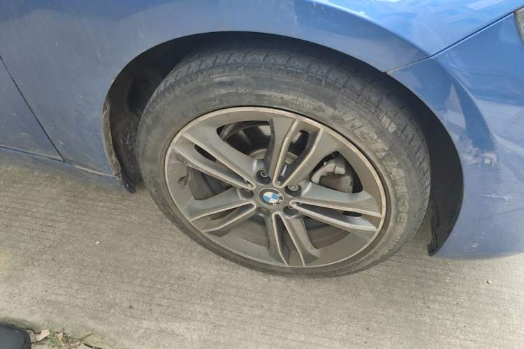 Used BMW 1 Series 2017 118i Design Package Model Right Front Wheel Hub
