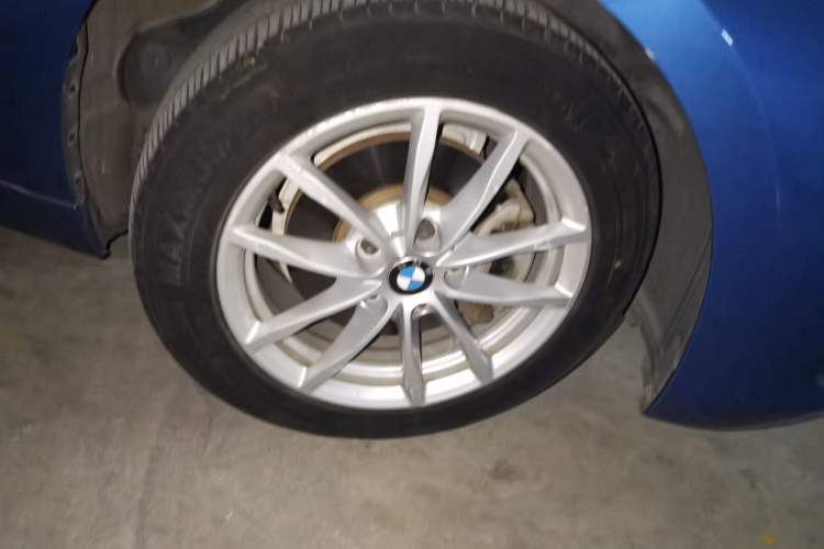 Used BMW 1 Series 2017 118i Fashion Model Right Front Wheel Hub