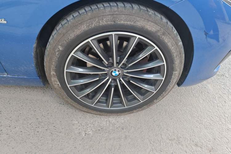 Used BMW 1 Series 2017 118i Sport Edition Right Front Wheel Hub