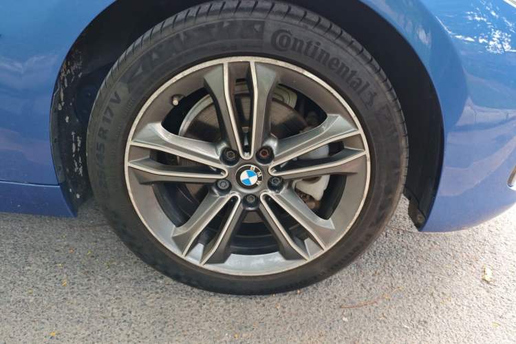 Used BMW 1 Series 2017 118i Sport Edition Right Front Wheel Hub