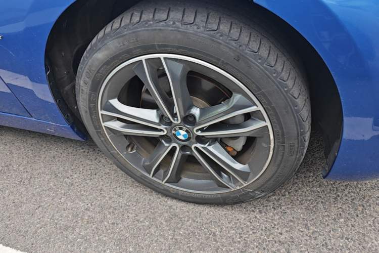 Used BMW 1 Series 2017 118i Sport Edition Right Front Wheel Hub