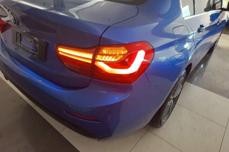 Used BMW 1 Series 2017 118i Sport Edition Right Rear Taillight