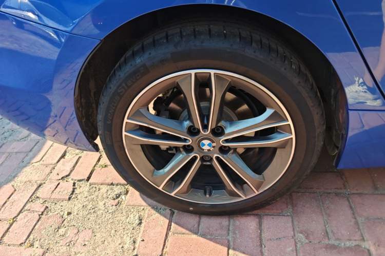 Used BMW 1 Series 2017 118i Sport Edition Right Rear Wheel Hub