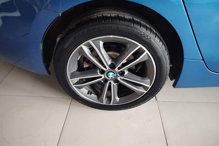 Used BMW 1 Series 2017 118i Sport Edition Right Rear Wheel Hub