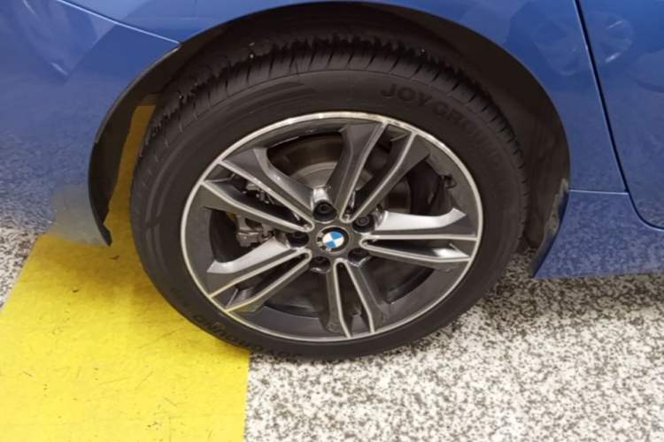 Used BMW 1 Series 2017 118i Sport Edition Right Rear Wheel Hub
