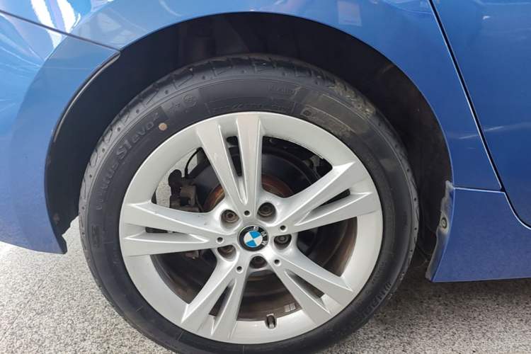 Used BMW 1 Series 2017 118i Design Package Model Right Rear Wheel Hub