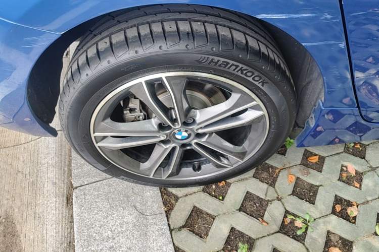 Used BMW 1 Series 2017 118i Sport Edition Right Rear Wheel Hub