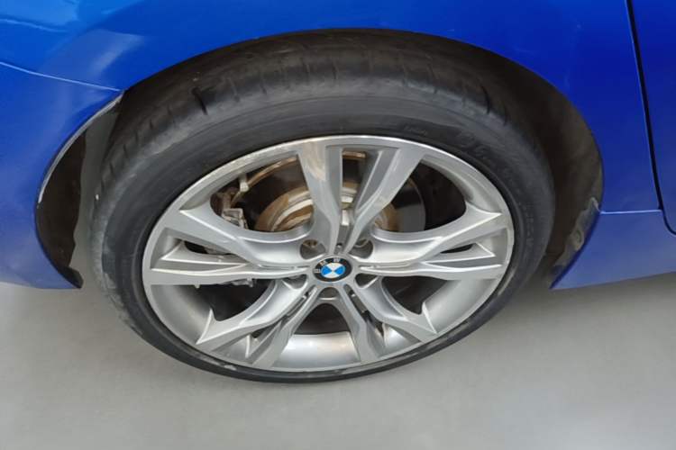 Used BMW 1 Series 2017 125i Sport Model Right Rear Wheel Hub