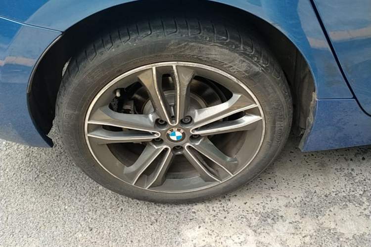 Used BMW 1 Series 2017 118i Sport Edition Right Rear Wheel Hub