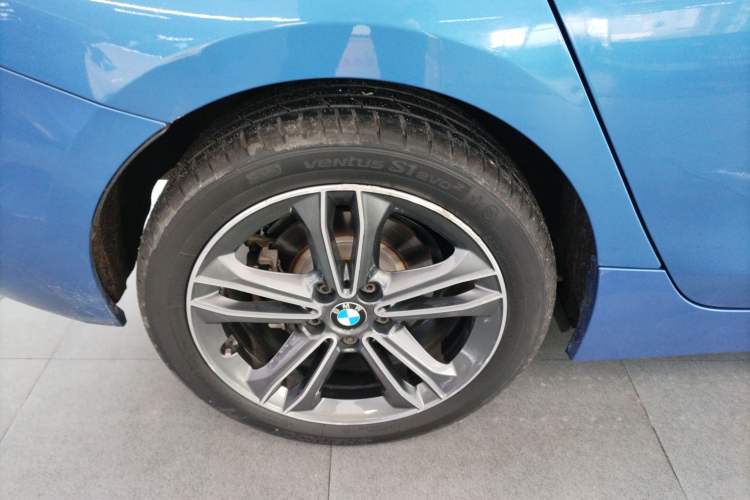 Used BMW 1 Series 2017 118i Sport Edition Right Rear Wheel Hub