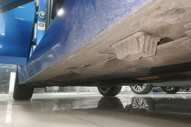 Used BMW 1 Series 2017 125i Sport Model Right Side Sill