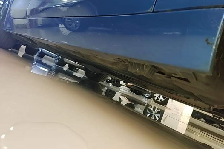 Used BMW 1 Series 2017 118i Sport Edition Right Side Sill