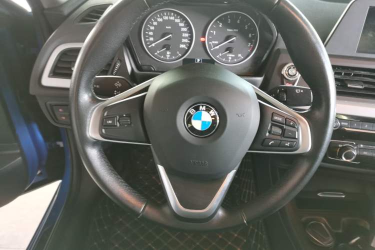 Used BMW 1 Series 2017 118i Fashion Model Steering Wheel