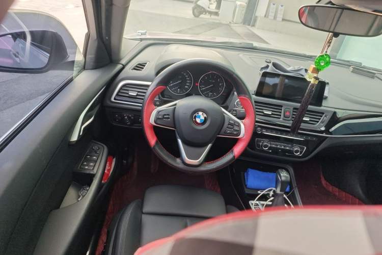Used BMW 1 Series 2017 118i Sport Edition Steering Wheel