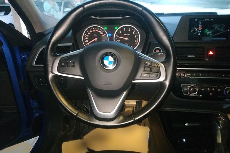 Used BMW 1 Series 2017 118i Sport Edition Steering Wheel