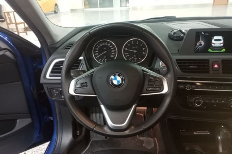 Used BMW 1 Series 2017 118i Sport Edition Steering Wheel