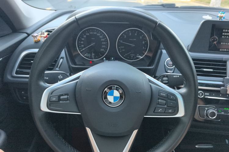 Used BMW 1 Series 2017 118i Sport Edition Steering Wheel